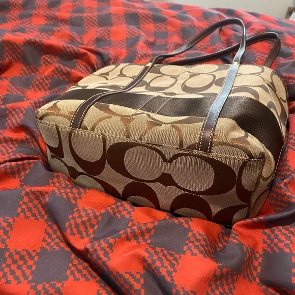 Coach Brown and Tan Signature Tote - Picture 4 of 7